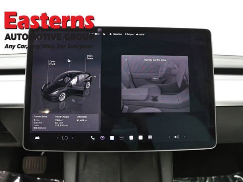 Used 2023 Tesla Model 3 Standard Range image 12