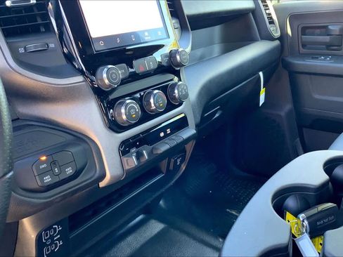 New 2026 RAM 2500 Tradesman w/ Chrome Appearance Group image 20