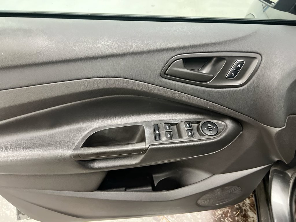 Used 2016 Ford Escape S FWD image 19