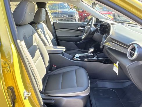 New 2025 Chevrolet Trax ACTIV w/ Driver Confidence Package image 28