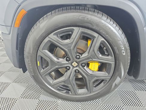 Used 2023 Rivian R1S Adventure AWD/4WD image 9