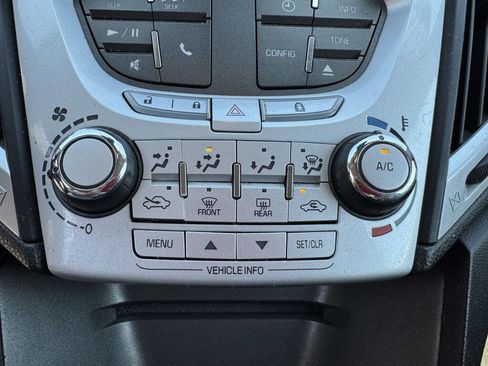 Used 2015 GMC Terrain SLE image 18