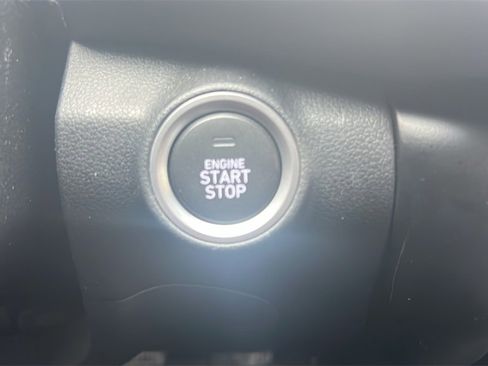 Used 2022 Hyundai Kona SEL image 24