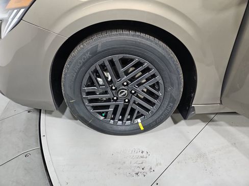 New 2026 Nissan Sentra SV w/ SV Convenience Package FWD image 25
