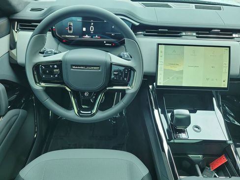 Certified 2026 Land Rover Range Rover Sport SE Dynamic AWD/4WD image 19