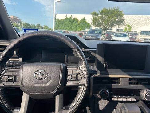 Used 2025 Toyota Tacoma SR AWD/4WD image 10