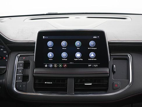 Used 2021 Chevrolet Tahoe RST w/ Luxury Package AWD/4WD image 18