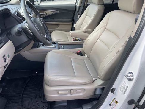 Used 2023 Honda Ridgeline RTL-E image 16