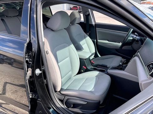 Used 2018 Hyundai Elantra Value Edition image 9