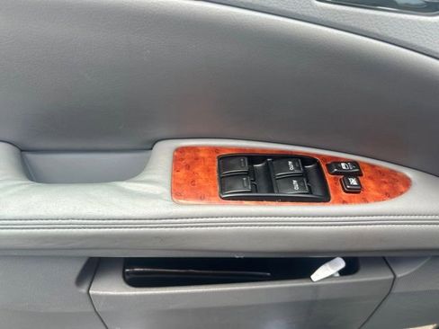 Used 2005 Toyota Avalon Limited FWD image 7