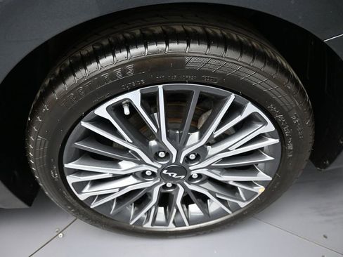 Certified 2024 Kia Forte GT-Line w/ GT-Line Premium Package FWD image 15