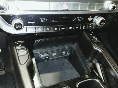 Used 2025 Kia Telluride S FWD image 22