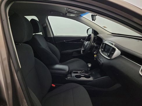 Used 2019 Kia Sorento AWD image 21