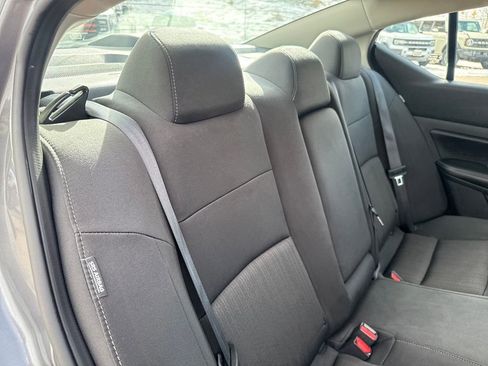 Used 2024 Nissan Altima 2.5 SV FWD image 23