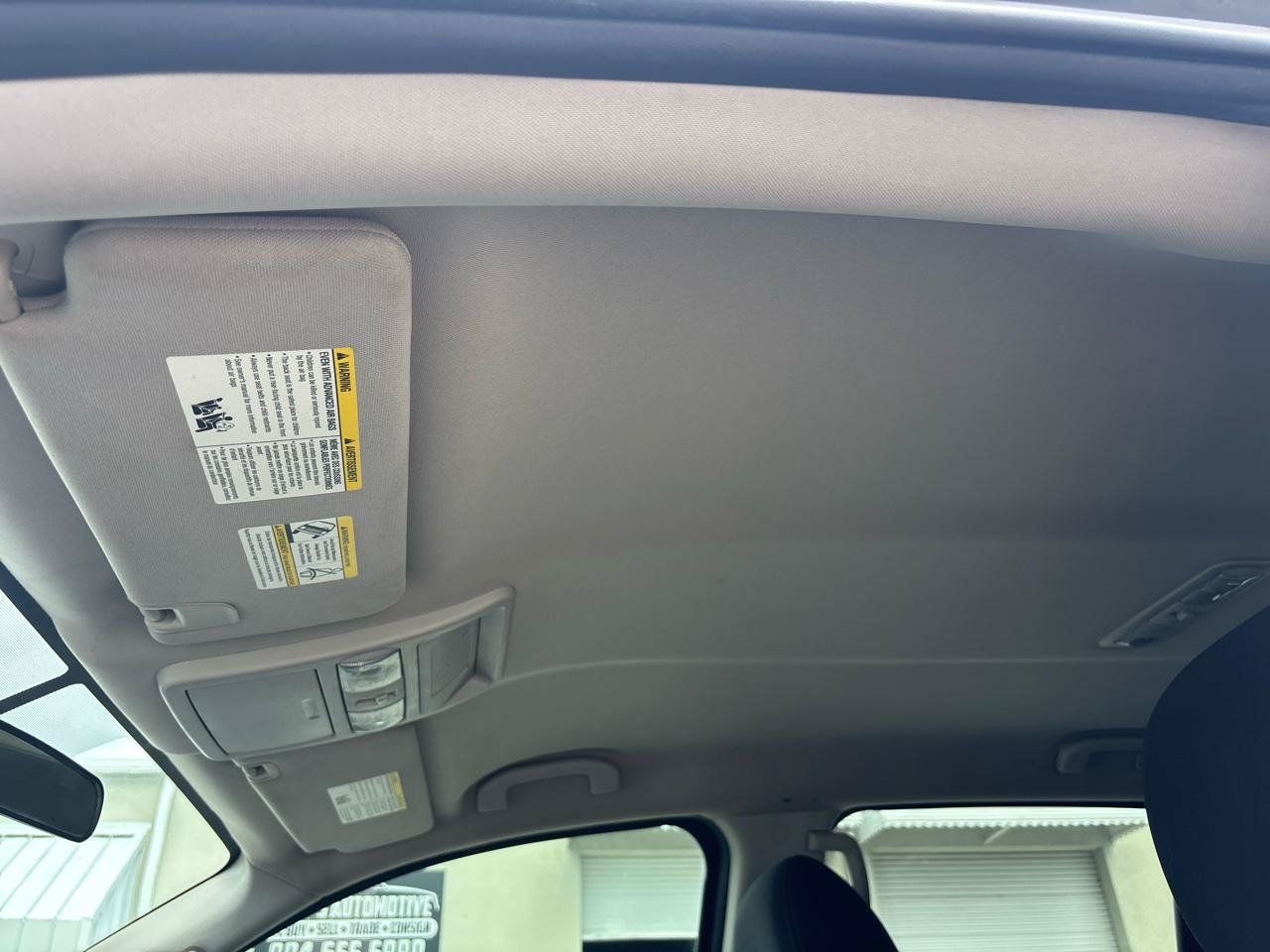 Used 2018 Nissan Titan SV RWD image 14