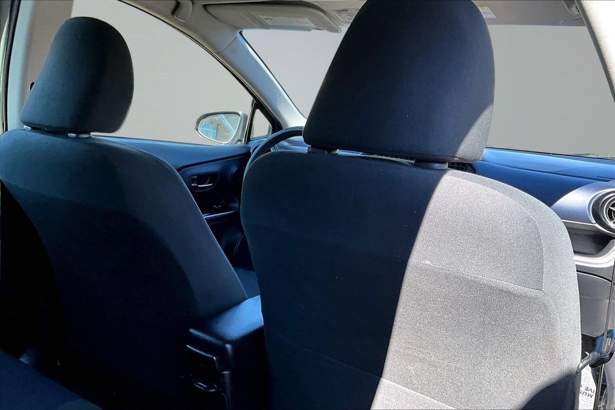 Used 2015 Toyota Prius C Three FWD image 16