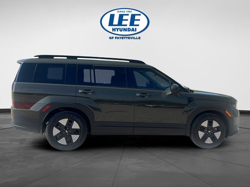 Certified 2025 Hyundai Santa Fe SEL AWD/4WD image 4