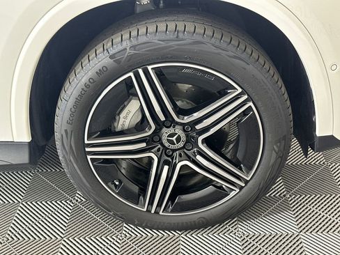 Certified 2023 Mercedes-Benz GLC 300 image 13