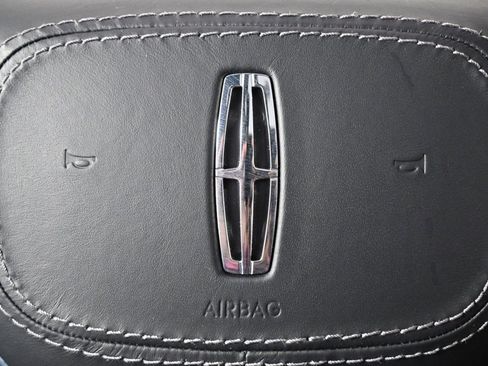 New 2025 Lincoln Navigator Reserve w/ Jet Appearance Package image 40