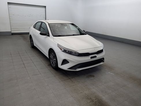 Used 2023 Kia Forte LXS FWD image 13