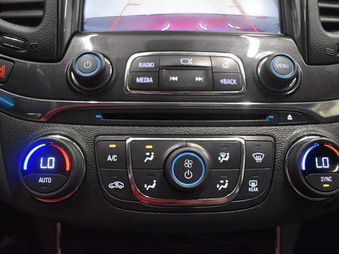 Used 2017 Chevrolet Impala Premier w/ Enhanced Convenience Package FWD image 27