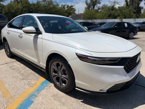 Used 2023 Honda Accord EX image 6