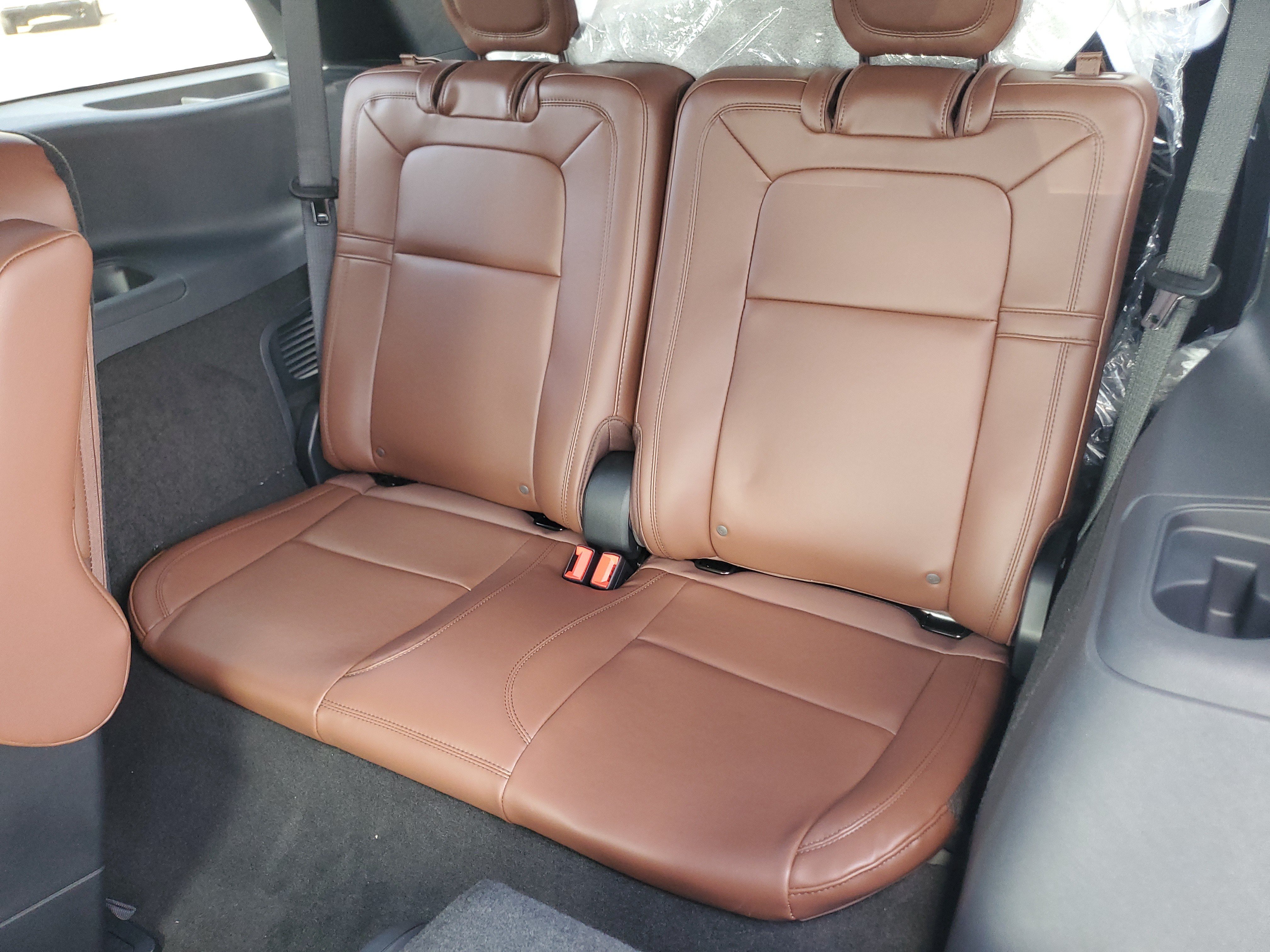 New 2026 Lincoln Aviator Reserve w/ Jet Appearance Package AWD/4WD image 28
