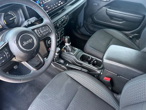 Used 2024 Jeep Wrangler Unlimited Rubicon 4xe AWD/4WD image 11