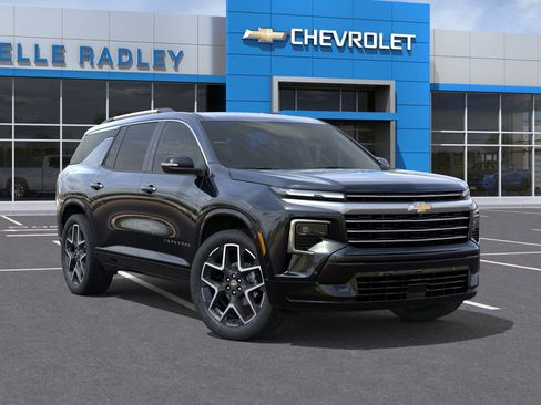 New 2026 Chevrolet Traverse High Country w/ LPO, Floor Liner Package image 7