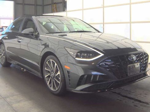 Used 2023 Hyundai Sonata Limited FWD image 3