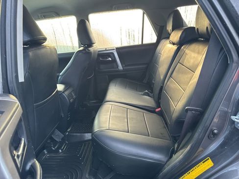 Used 2019 Toyota 4Runner SR5 image 10