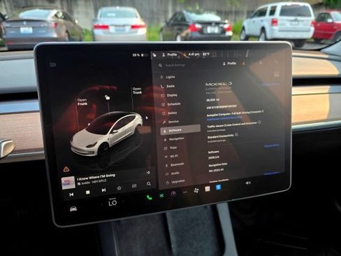 Used 2022 Tesla Model 3 Long Range AWD/4WD image 2