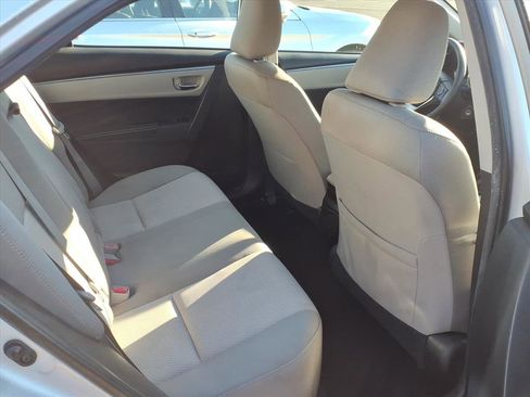 Used 2015 Toyota Corolla LE image 25