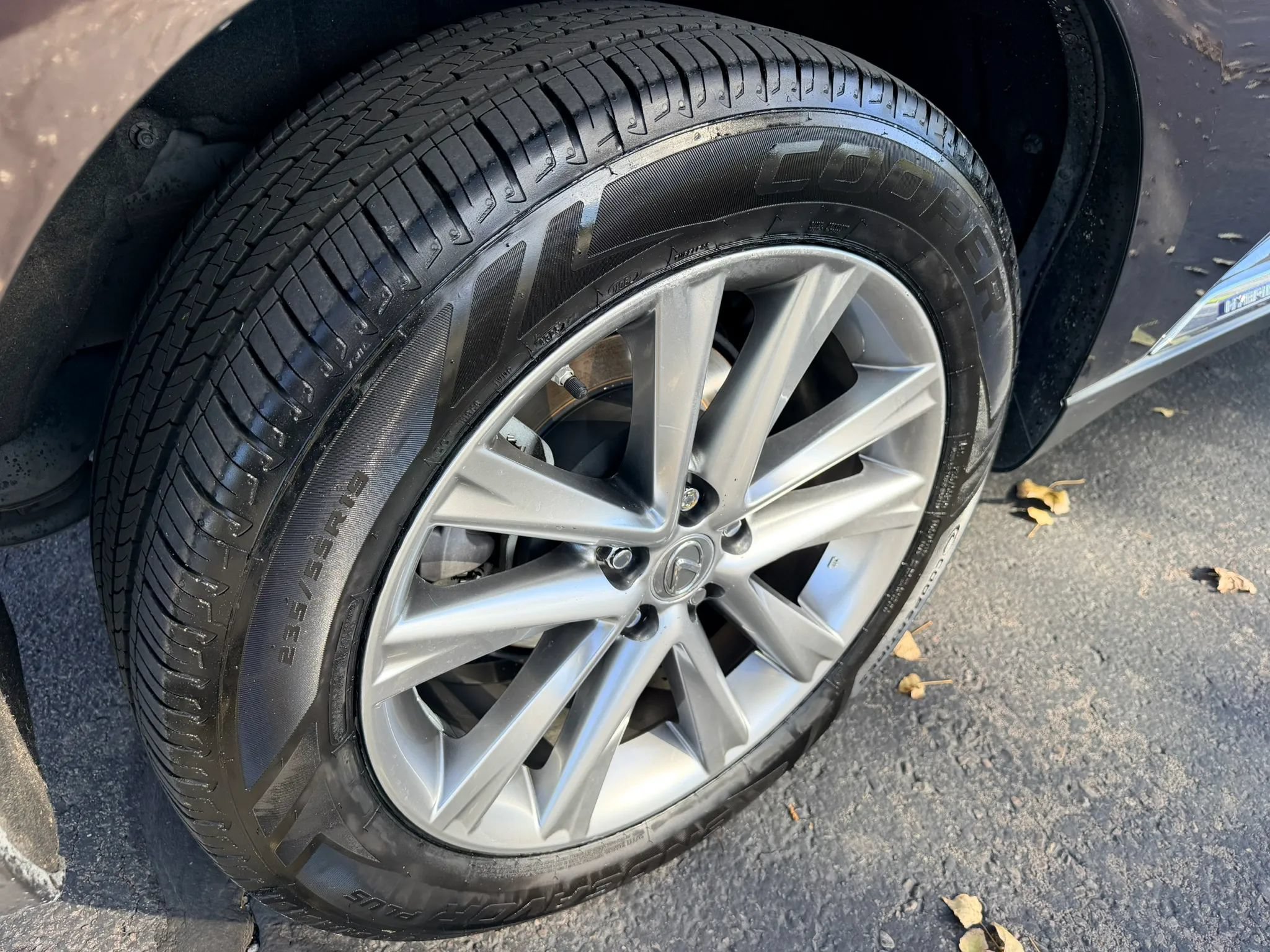 Used 2013 Lexus RX 450h AWD w/ Navigation Pkg image 17