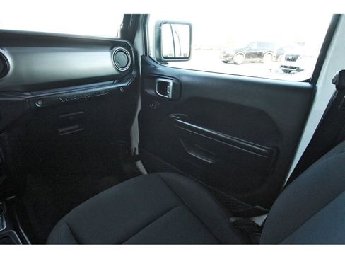 Used 2020 Jeep Wrangler Unlimited Sport image 13