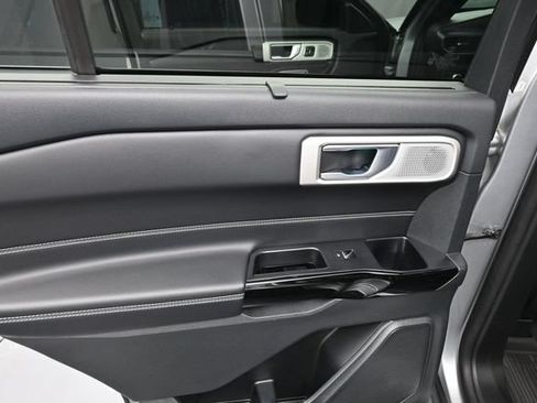 Used 2023 Ford Explorer ST w/ Equipment Group 401A AWD/4WD image 23