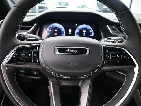 Used 2024 Jeep Grand Cherokee L Overland image 26