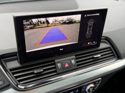 Certified 2025 Audi Q5 2.0T Premium w/ Convenience Plus Package image 26