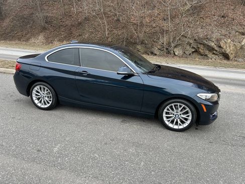 Used 2016 BMW 228i xDrive Coupe AWD/4WD image 9