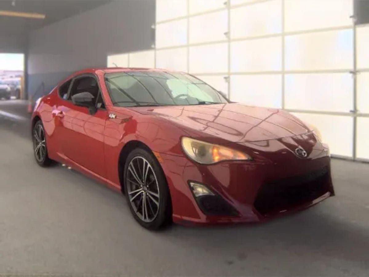 Used 2013 Scion FR-S RWD image 3