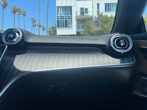 Used 2024 Mercedes-Benz CLE 450 4MATIC Cabriolet w/ Driver Assistance Package image 18