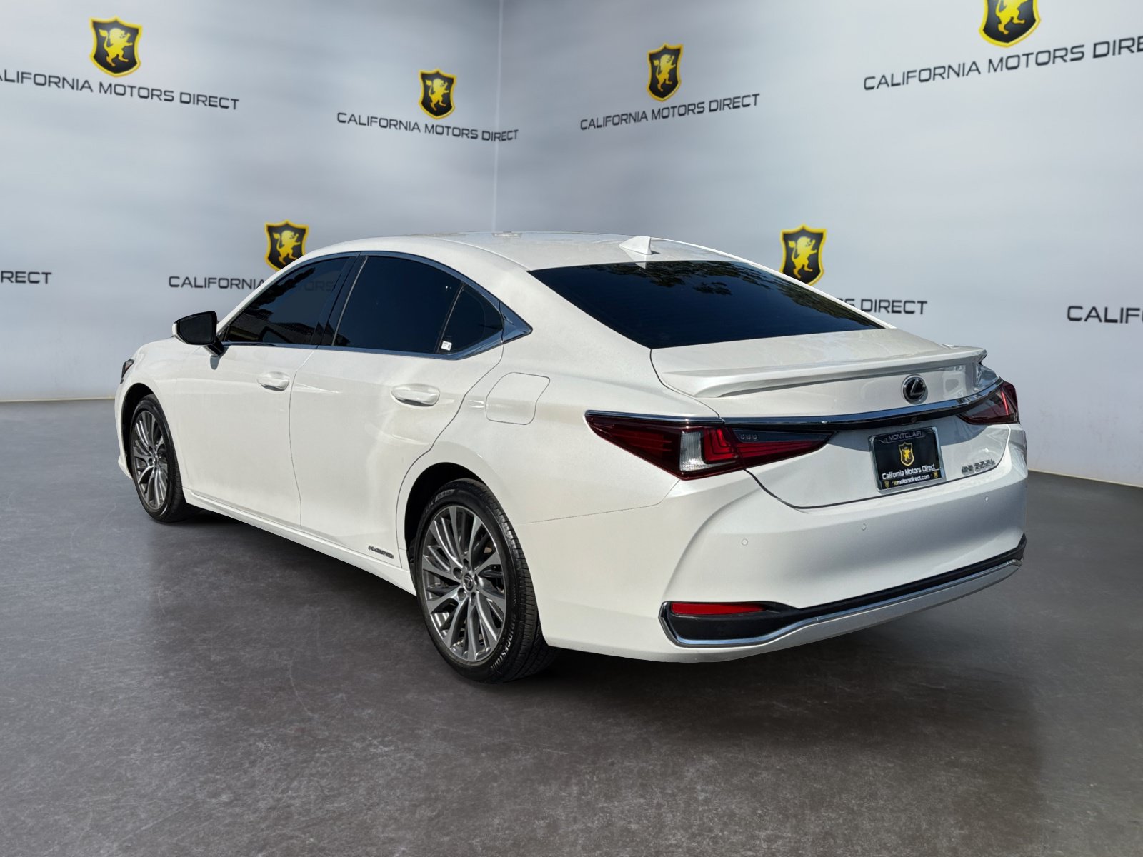 Used 2019 Lexus ES 300h w/ Premium Package FWD image 3