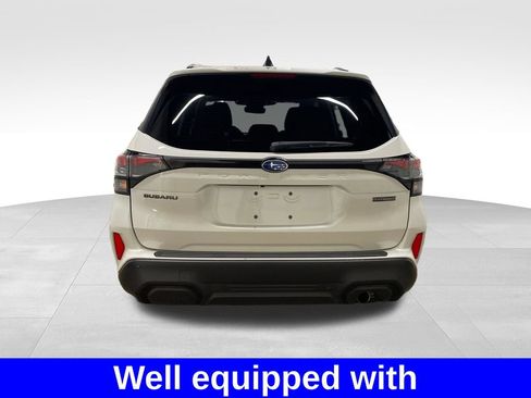 Certified 2025 Subaru Forester Touring AWD/4WD image 3
