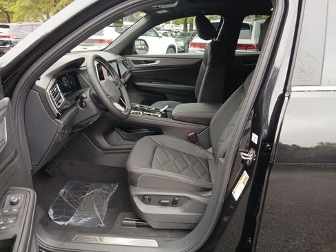 New 2026 Volkswagen Atlas Cross Sport SE AWD/4WD image 9