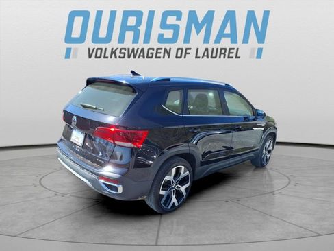 Used 2022 Volkswagen Taos SEL w/ Panoramic Sunroof Package image 6