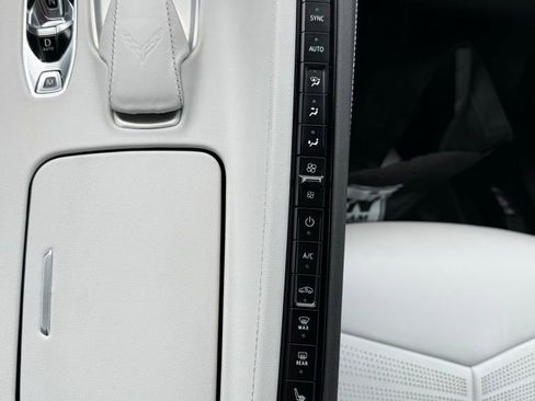 Used 2021 Chevrolet Corvette Stingray Preferred Cpe w/ Battery Protection Package RWD image 20