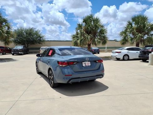 Used 2025 Nissan Sentra SV FWD image 3