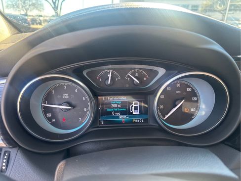 Used 2017 Buick Envision Essence image 8