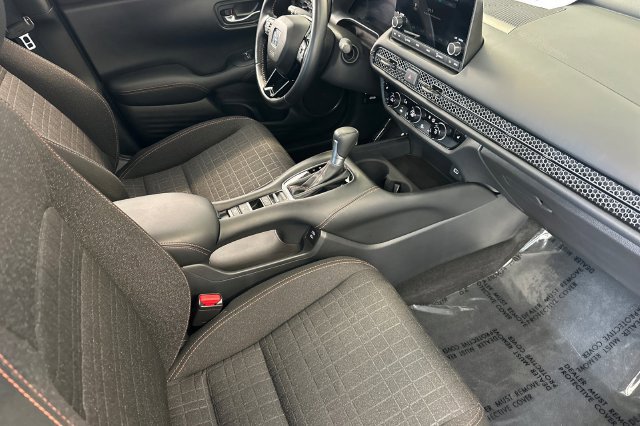 Used 2025 Honda HR-V Sport image 18