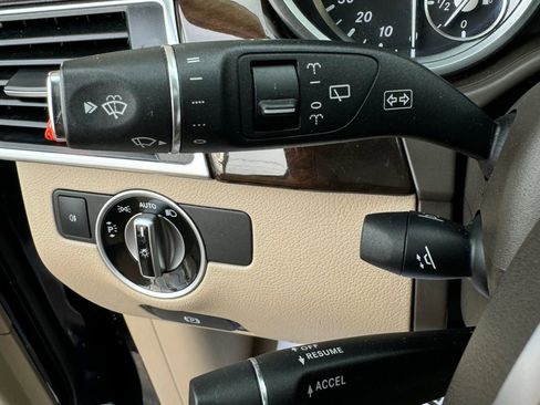 Used 2016 Mercedes-Benz GL 450 4MATIC image 45